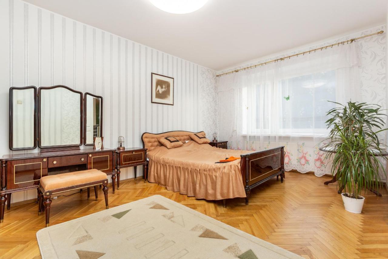 3 Room Central Apartmend 90M2 Parking For One Car Fifth Floor And The Building Does Not Have An Elevator Tallinn Buitenkant foto