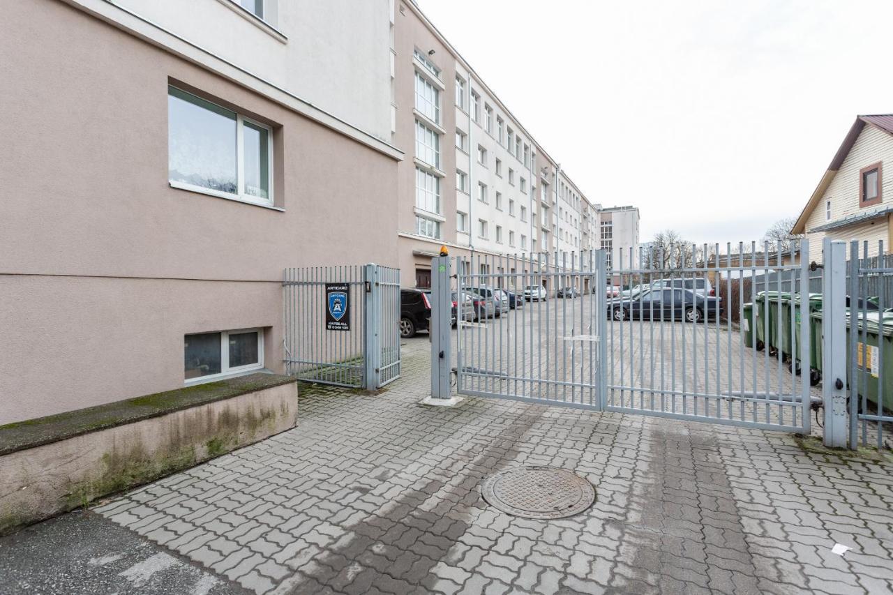 3 Room Central Apartmend 90M2 Parking For One Car Fifth Floor And The Building Does Not Have An Elevator Tallinn Buitenkant foto