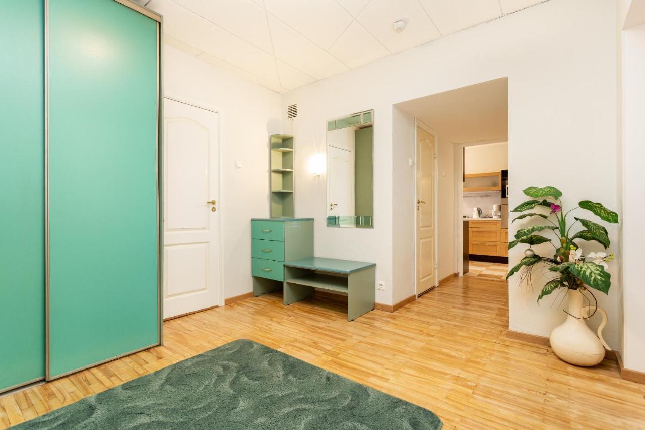 3 Room Central Apartmend 90M2 Parking For One Car Fifth Floor And The Building Does Not Have An Elevator Tallinn Buitenkant foto
