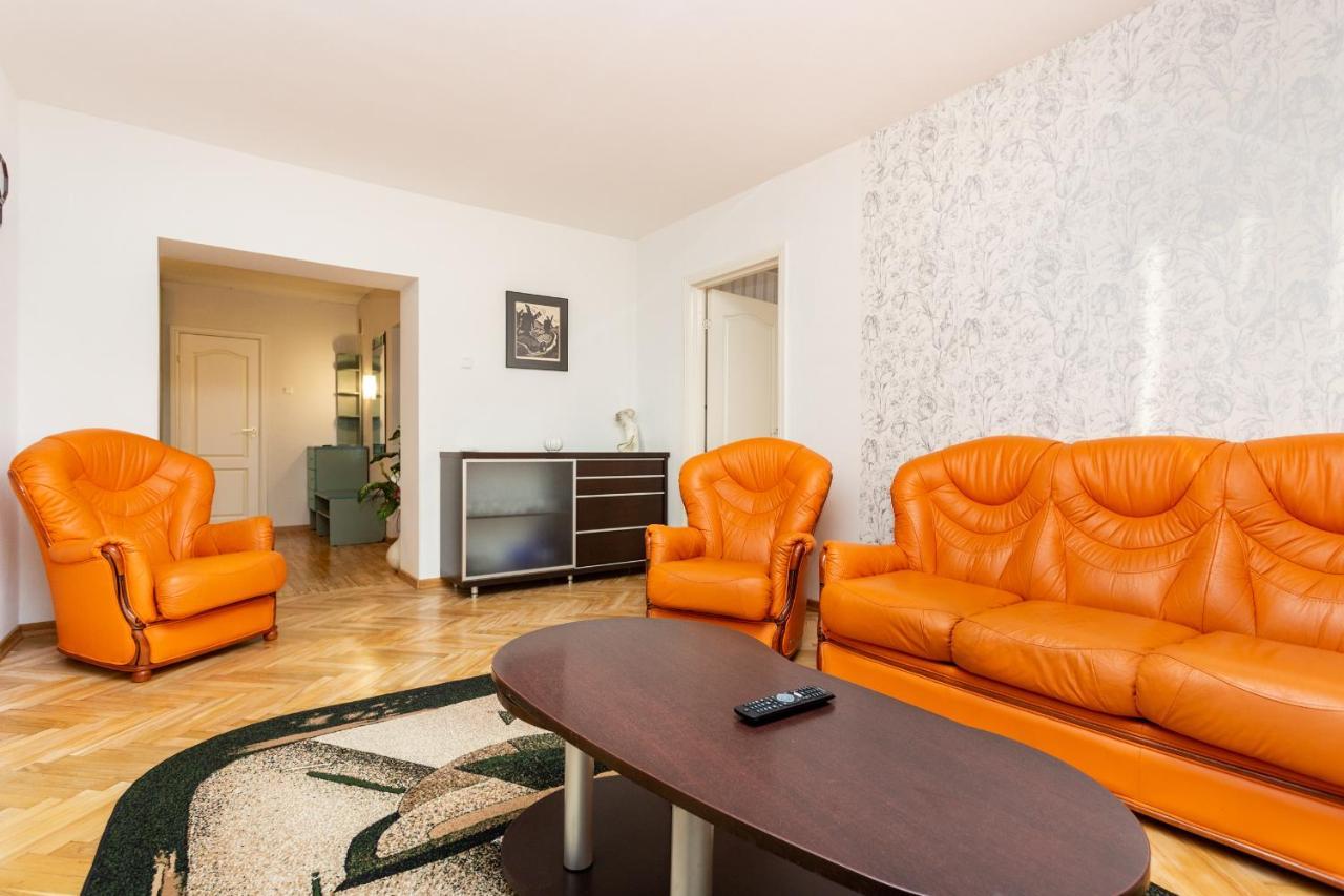 3 Room Central Apartmend 90M2 Parking For One Car Fifth Floor And The Building Does Not Have An Elevator Tallinn Buitenkant foto