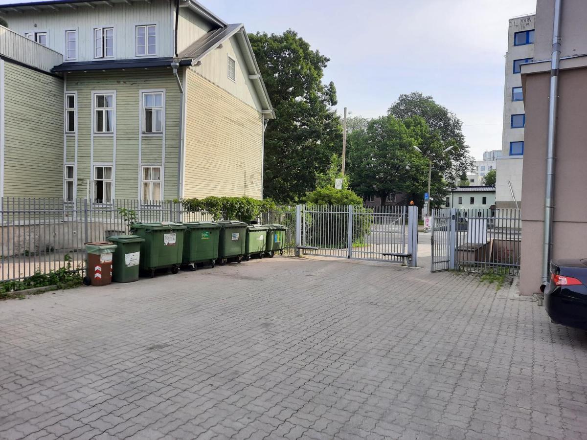 3 Room Central Apartmend 90M2 Parking For One Car Fifth Floor And The Building Does Not Have An Elevator Tallinn Buitenkant foto